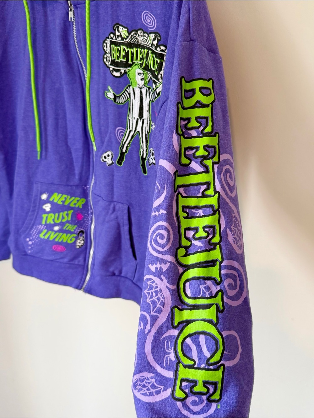 Purple Beetlejuice Graphic Zip Hoodie with Green Drawstrings - Size: Medium - Picture 6 of 10